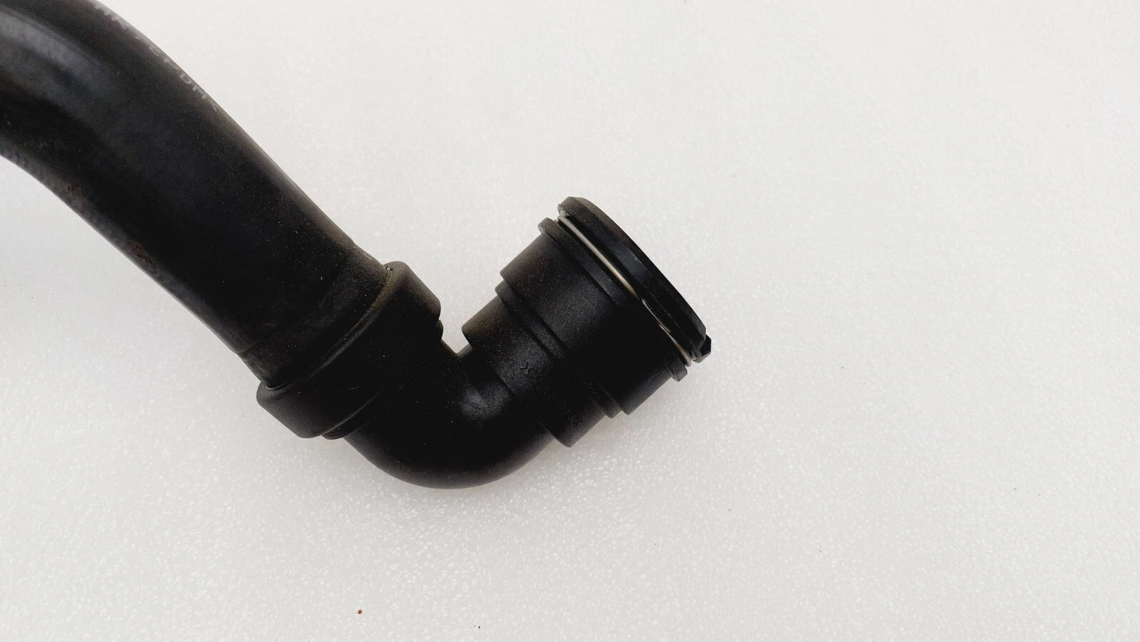 Lower Radiator Coolant Hose for Ford Expedition Lincoln Navigator (2008–2014) 9L3Z-8286-C