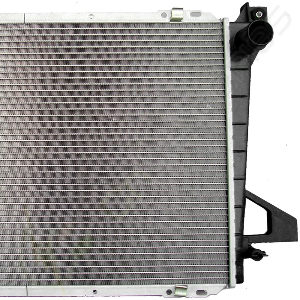 Aluminum Car Radiator for Ford Bronco F-150 F-250 HD (1985–1997)