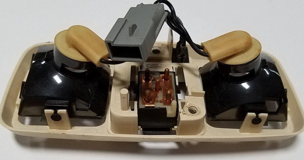 Sunroof Switch and Light Assembly for Lincoln Mark VIII (1997–1998) - Ivory