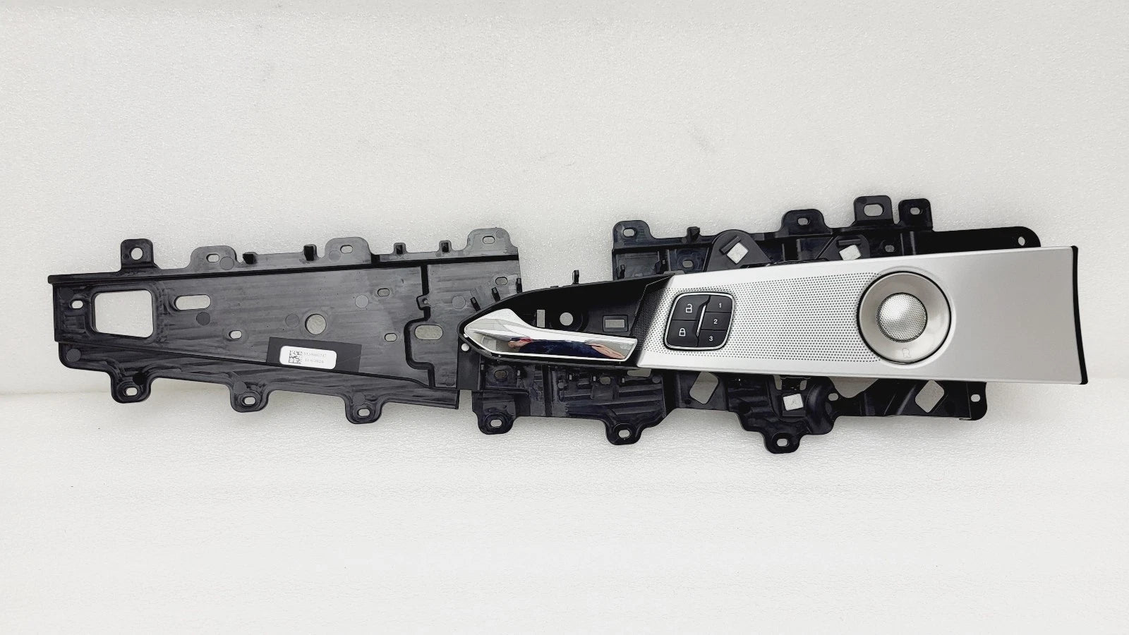 Interior Driver Door Handle Assembly for Lincoln Nautilus (2019–2023) MA1Z-5822601-FA