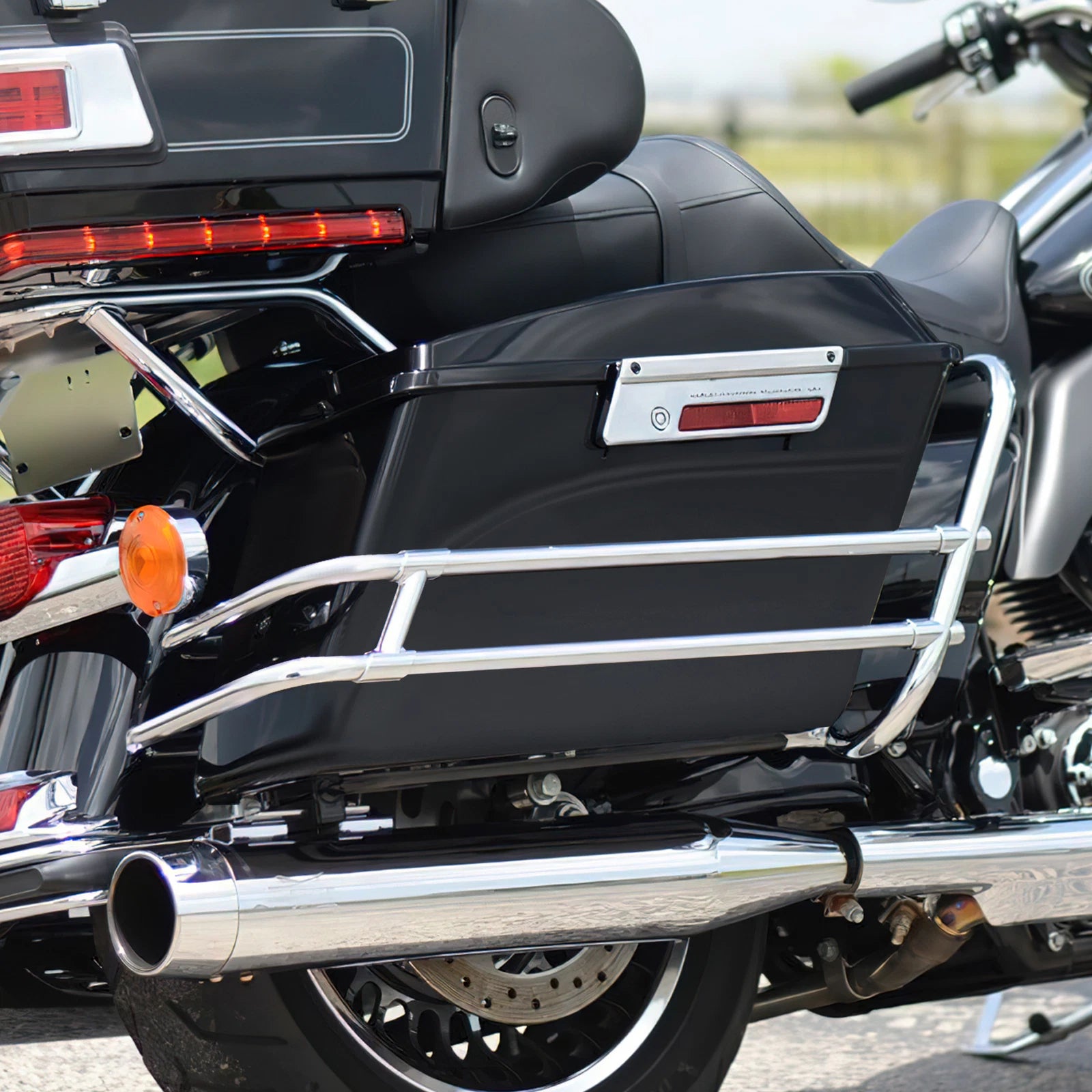 5" Stretched Saddlebags with 6x9 Speaker Lid for Harley Touring Road Glide (1993–2013)