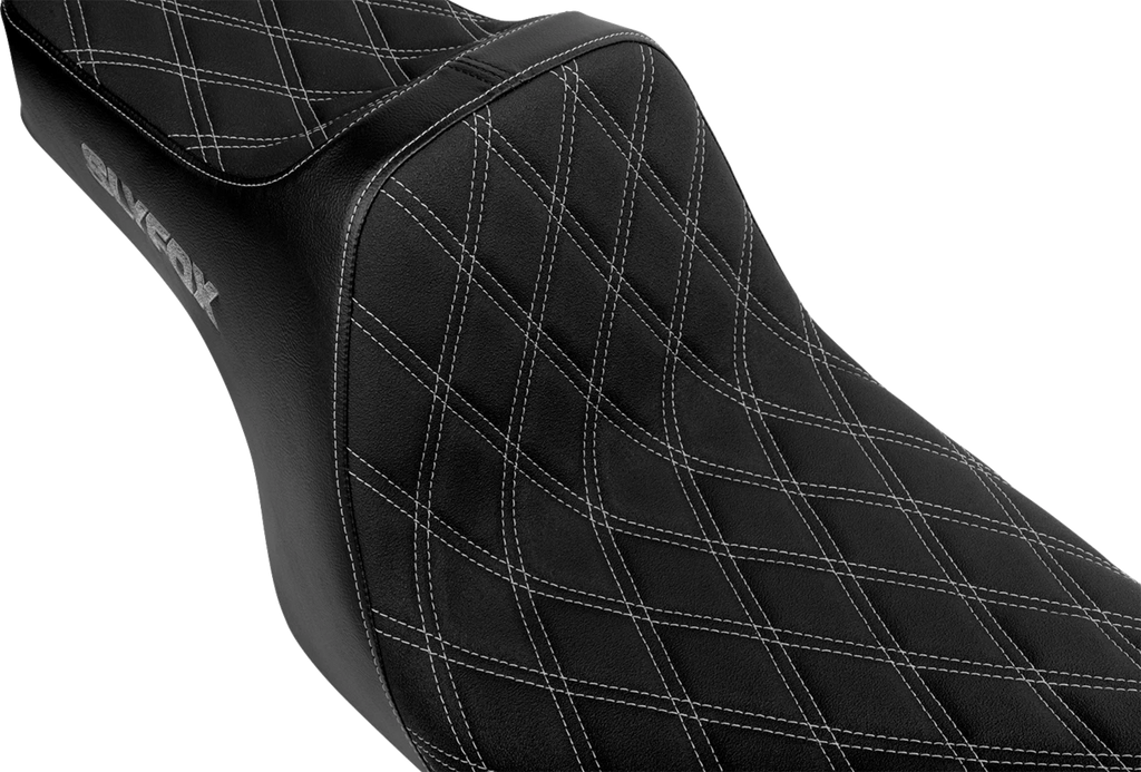 SLYFOX High Noon Seat for FLH/FLT (Double Diamond, Silver Logo, Silver Stitch)