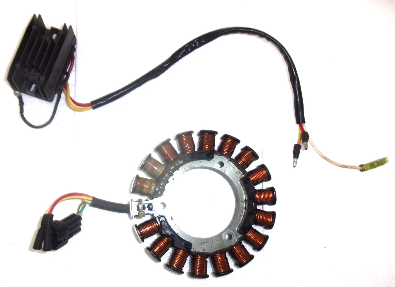 Battery Charging Coil and Rectifier for Suzuki 20-30HP (2002–2007) 32101-89J20 32800-89J10