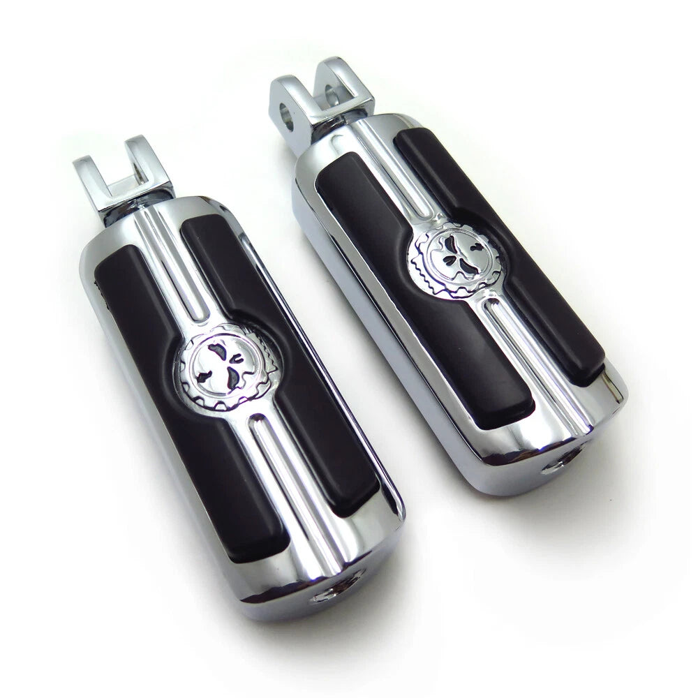 Chrome Gear Skull Footpeg for Suzuki Boulevard M90 (2009–2015)