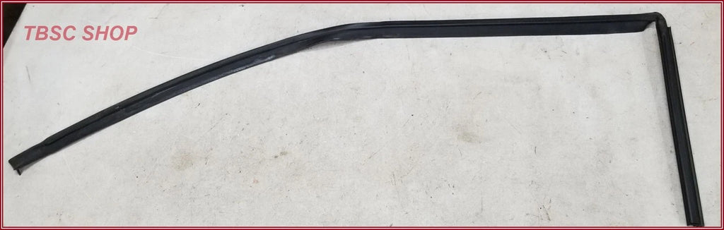 Door Upper Rubber Molding LH for Lincoln Mark VIII (1993–1998)