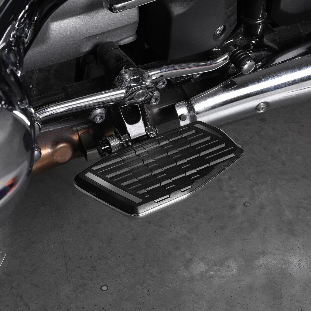 Front Rider Footboard Pedal for BMW R18 B Transcontinental (2021–2024)