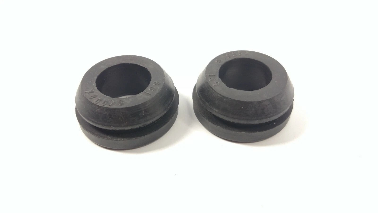 PCV Grommets Pair for Aluminum Valve Covers 1-1/4 in OD (Universal)