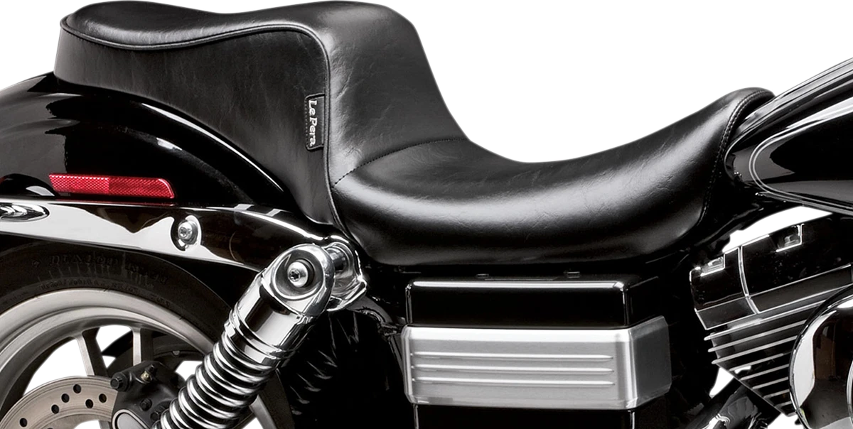 LE PERA Smooth Black Seat for Jeep Cherokee (1996–2003) LN-021