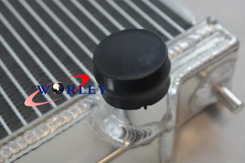 Radiator for Nissan Maxima, Infiniti I30, I35 3.0/3.5L V6 (2000-2004)