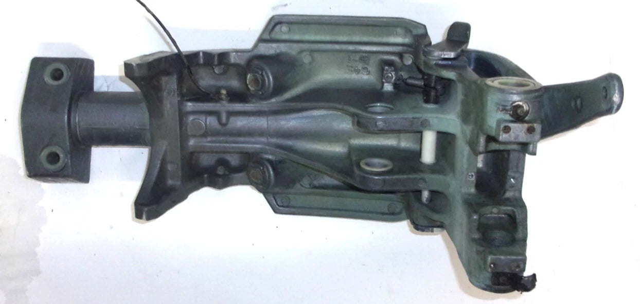 Swivel Bracket for Yamaha 115-200HP (64E-43311-20-8D, 6E5-42510-B1-8D)