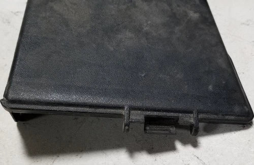 Engine Fuse Box Cover for Lincoln LS Jaguar S-Type (2000–2006)