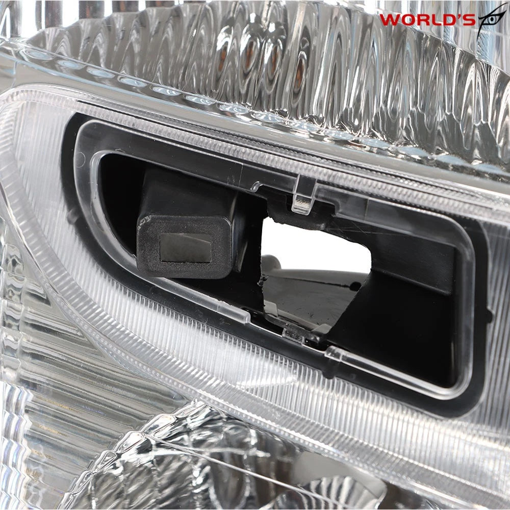 Right Headlight for Chevy Equinox (2005–2009) Halogen Chrome Housing Clear Lens