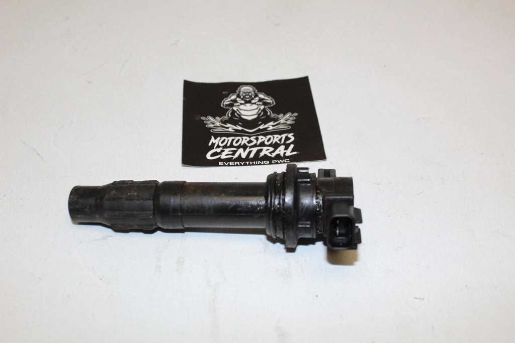 Ignition Coil Spark Plug Cap for Yamaha Waverunner FX Cruiser (2001–2002)