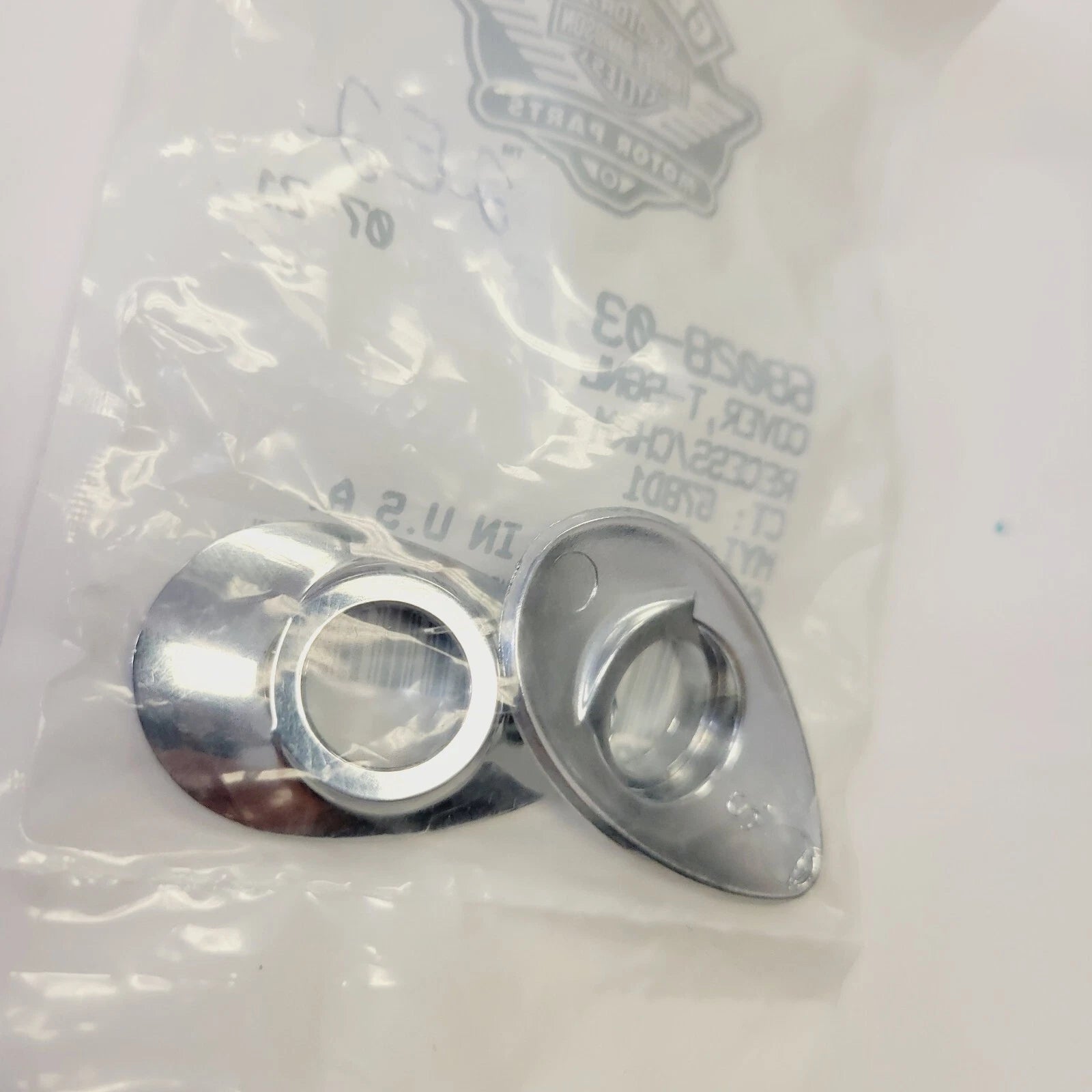 Turn Signal Recess Cover Chrome for Harley-Davidson (68028-03)