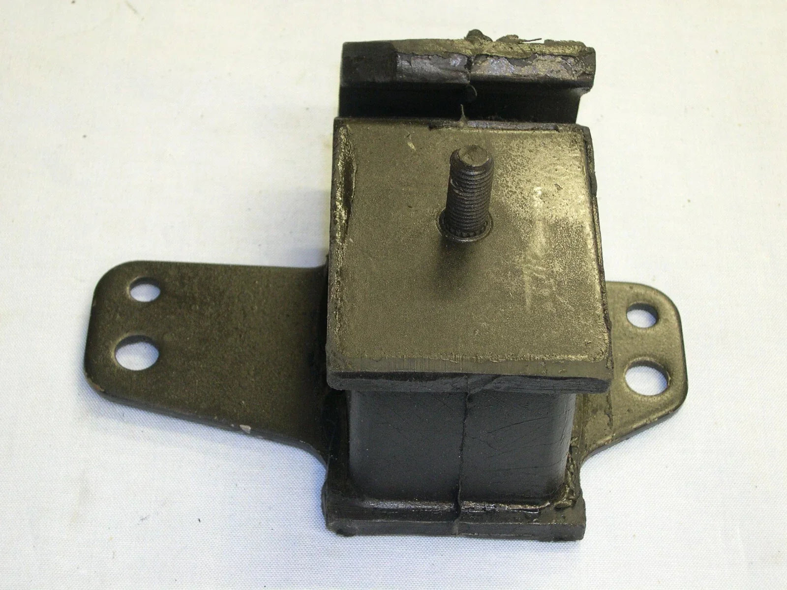 Front Engine Mount for Nissan D21 Navara KA24 Petrol (1992-1999)