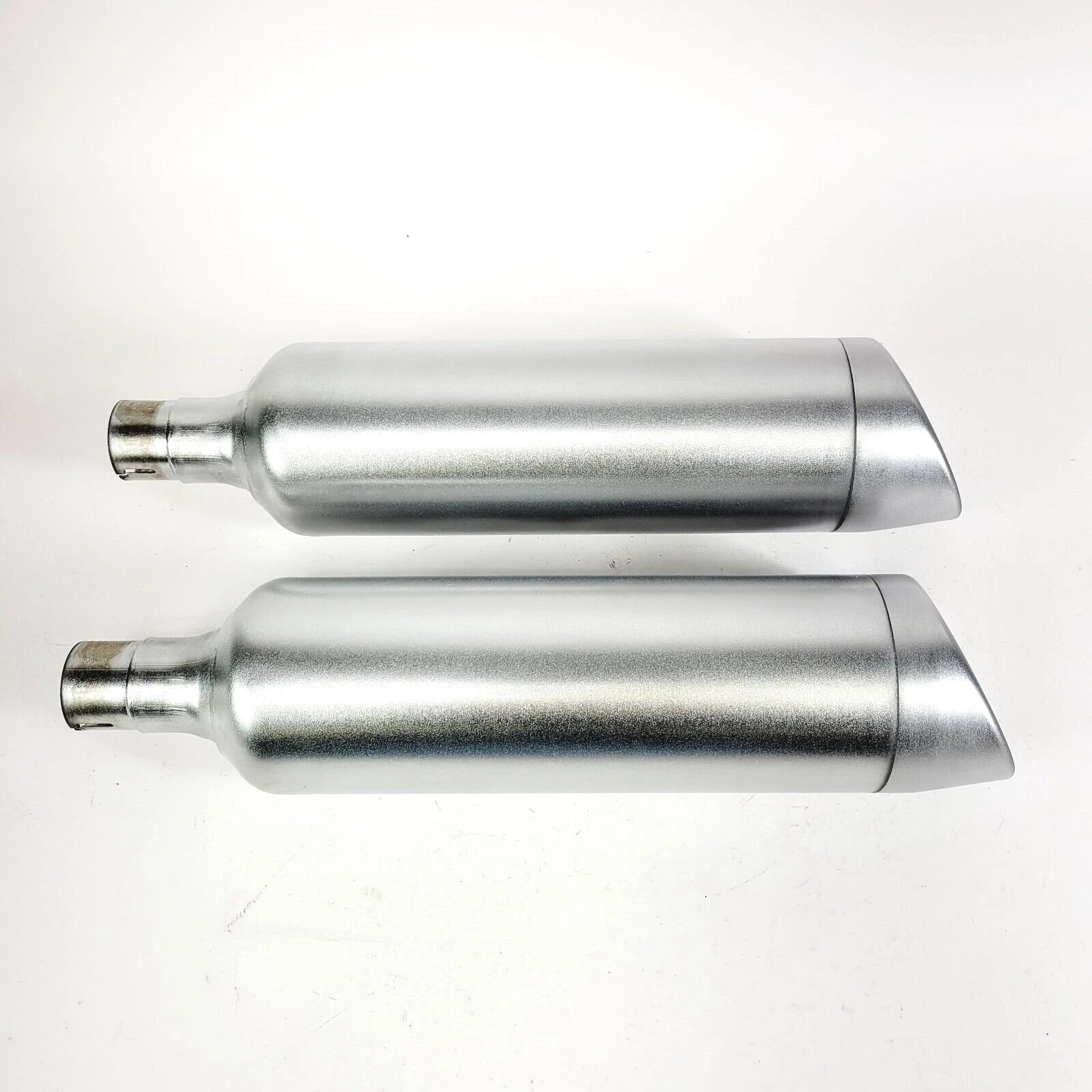 Slip-On Mufflers for Harley-Davidson M8 Softail Fat Bob (2018–2023) 64900720A
