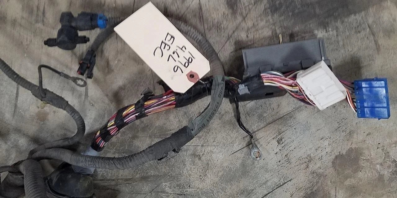 EEC-V Computer Harness for Ford Thunderbird Cougar 1996 (F6SB-12A581-BC)