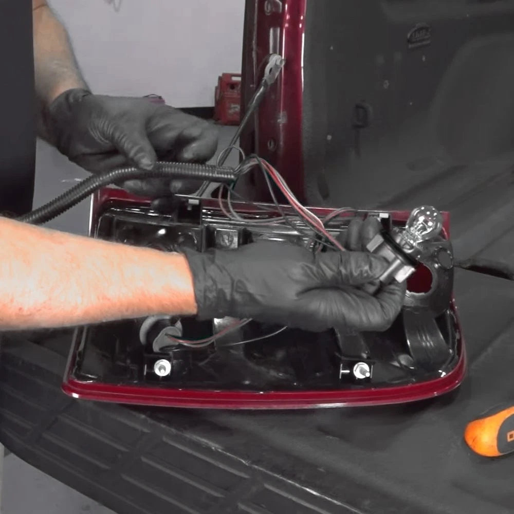 Tail Light Lamps Wiring Harness LH RH Pair for Chevy Silverado (2007–2013)
