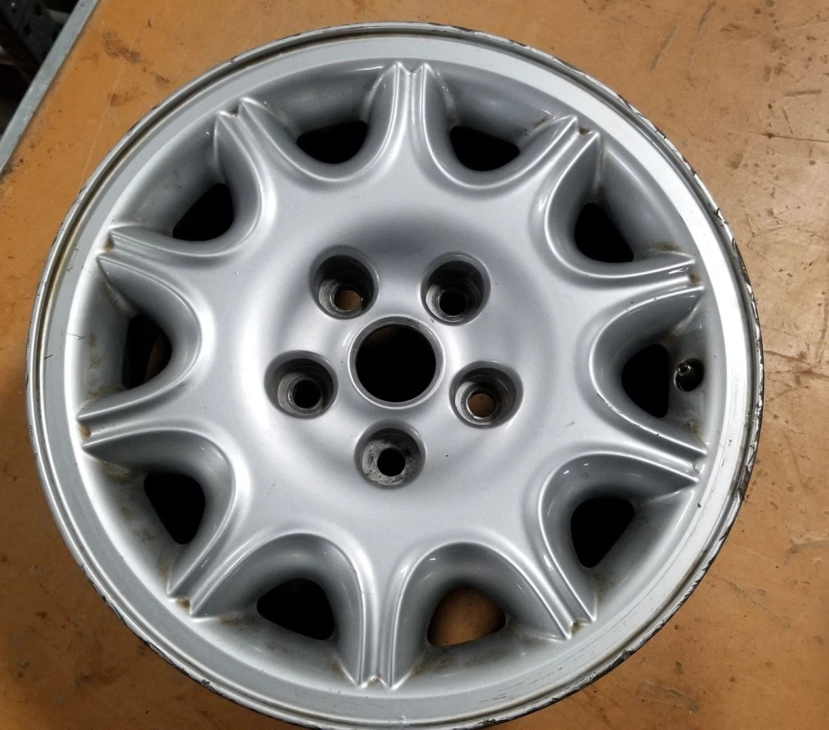 Set of 4 Wheels for Jaguar XJ8/XJ8L (1998–2003) MNC6113AA Grade B