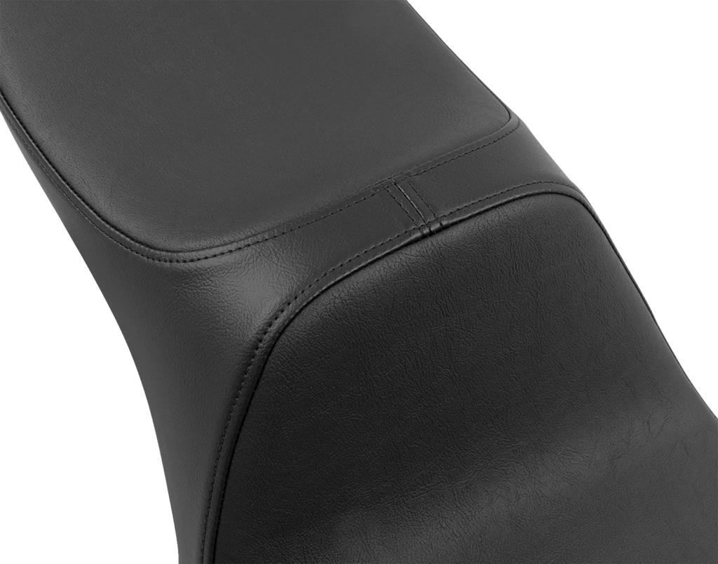 Predator III Seat for Harley FLH/FLT (Extended Reach, Smooth)