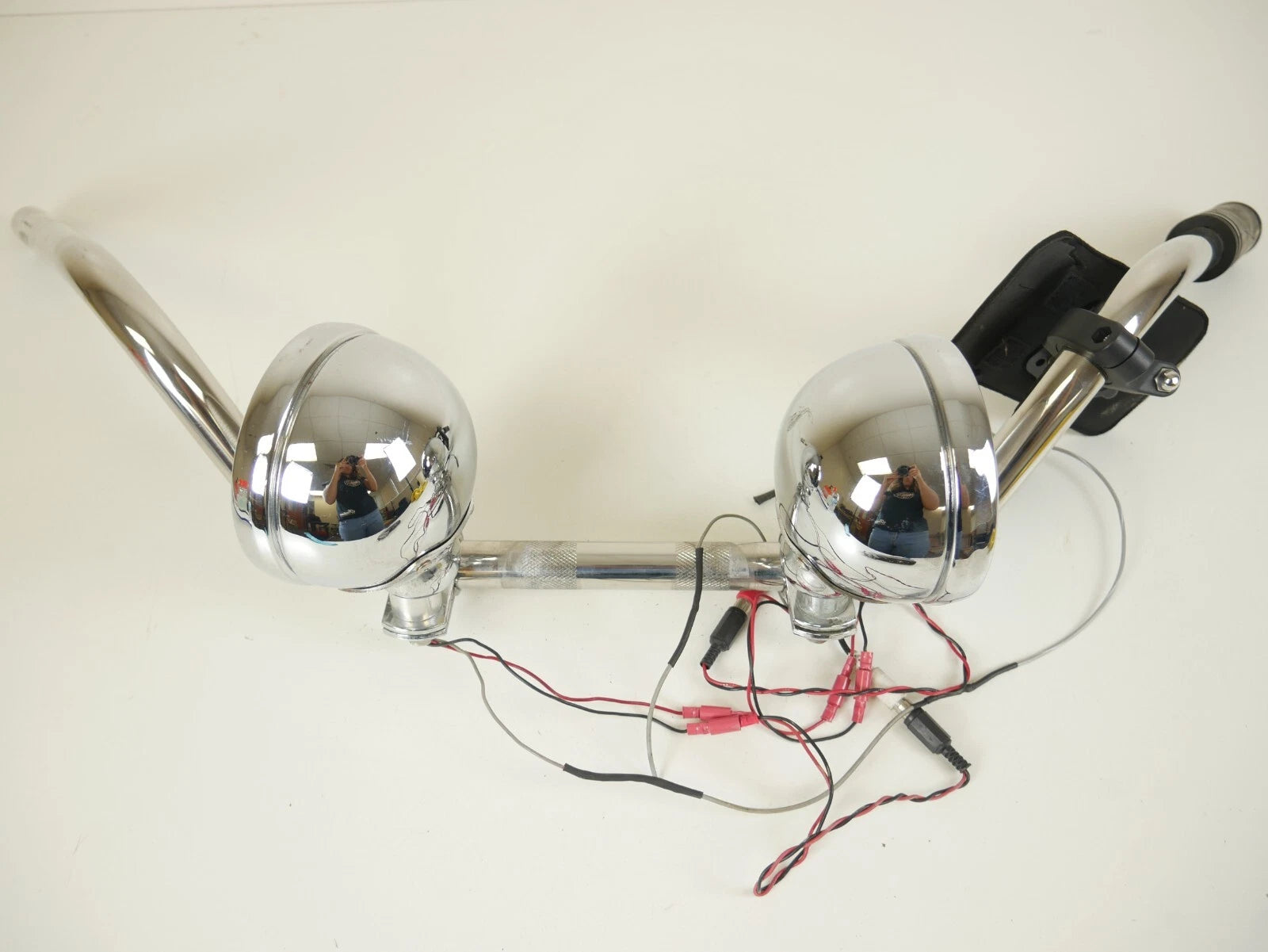 1" Handlebar with Speakers for Harley Sportster XL883 XL1200 Softail Dyna (All Years)