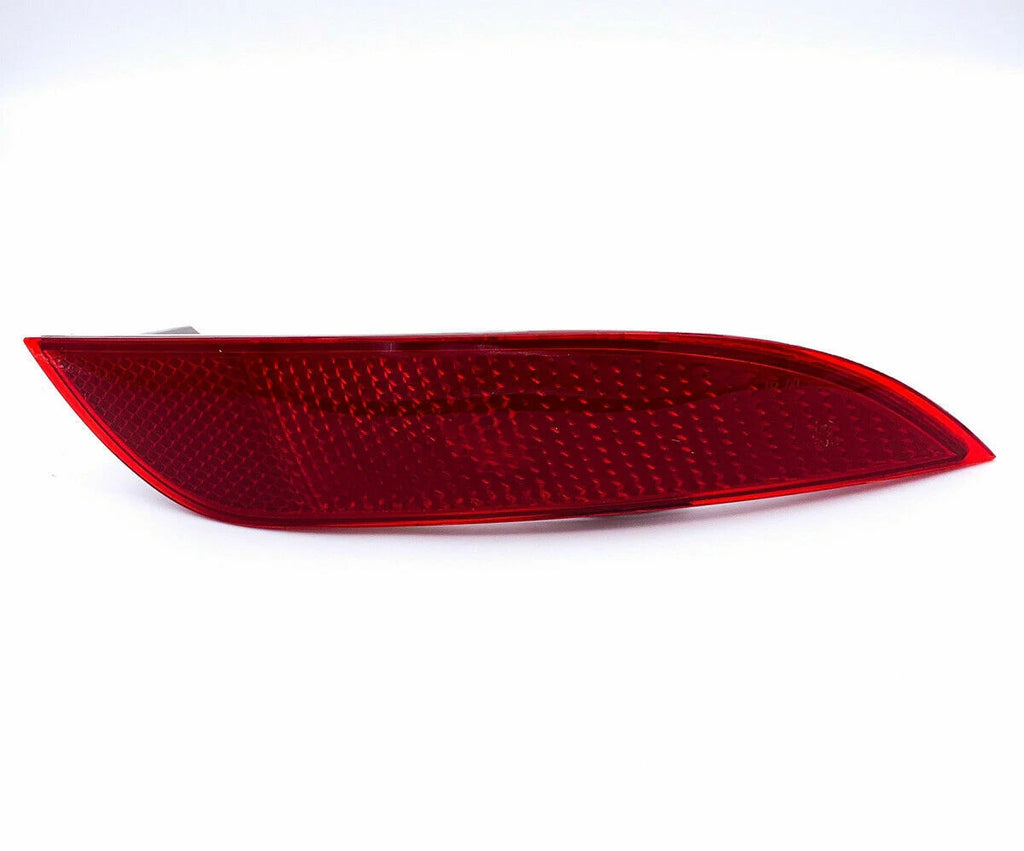 Rear Bumper Reflector Panels Set Left Right for Ford Focus Hatchback (2015–2018)