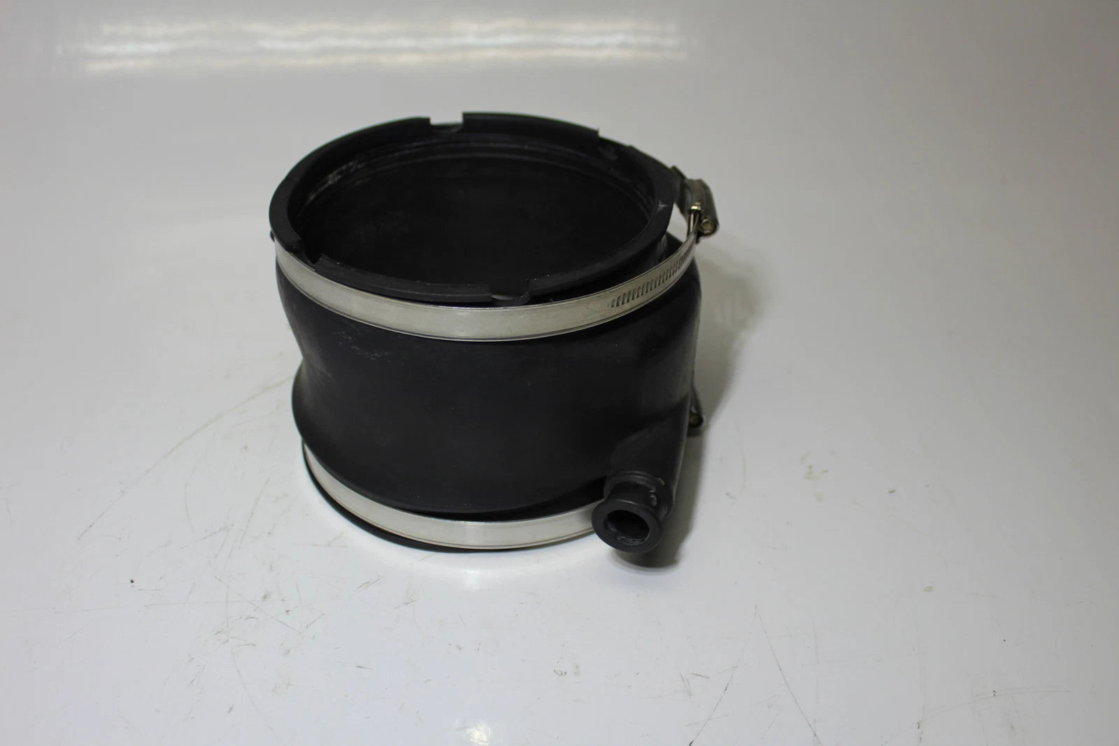 Exhaust Pipe Outer Coupler Muffler Joint for Yamaha Wave Raider Venture 760 (1996–1998)