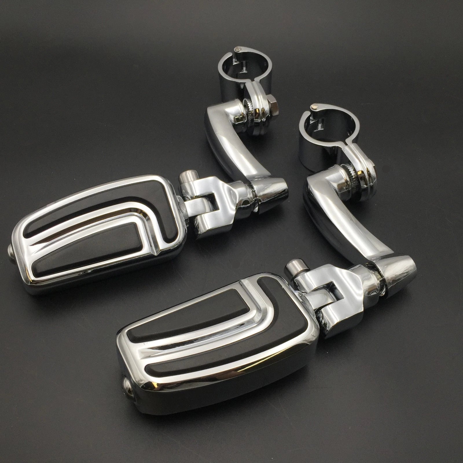 Adjustable AirFlow Footrest for Yamaha V-STAR, Roadstar, Suzuki Boulevard (1.5")