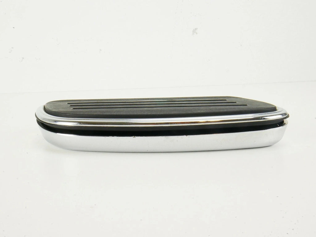 Left Chrome Passenger Floorboard for Harley-Davidson (Streamliner)