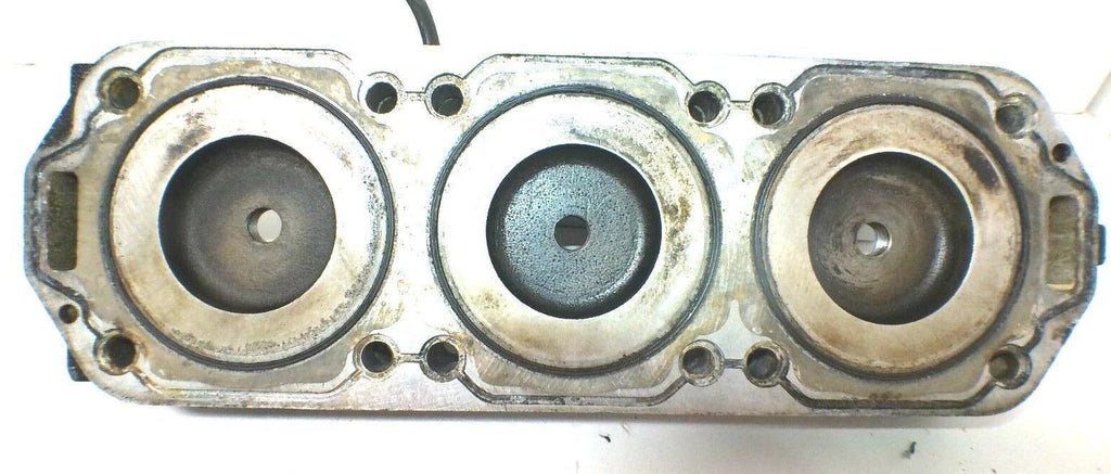 Cylinder Head 858281T1 for Mercury 150hp 2-Stroke (2000–2006)