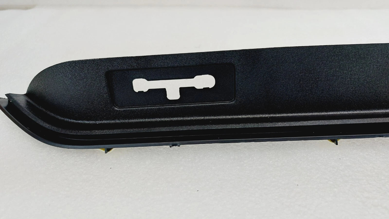 Right Passenger Side Dash Air Vent Trim for Ford Mustang (2015–2022) FR3Z-6304338-AK