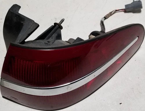 Right Passenger Brake Tail Light Lamp for Lincoln Continental (1995–1997)