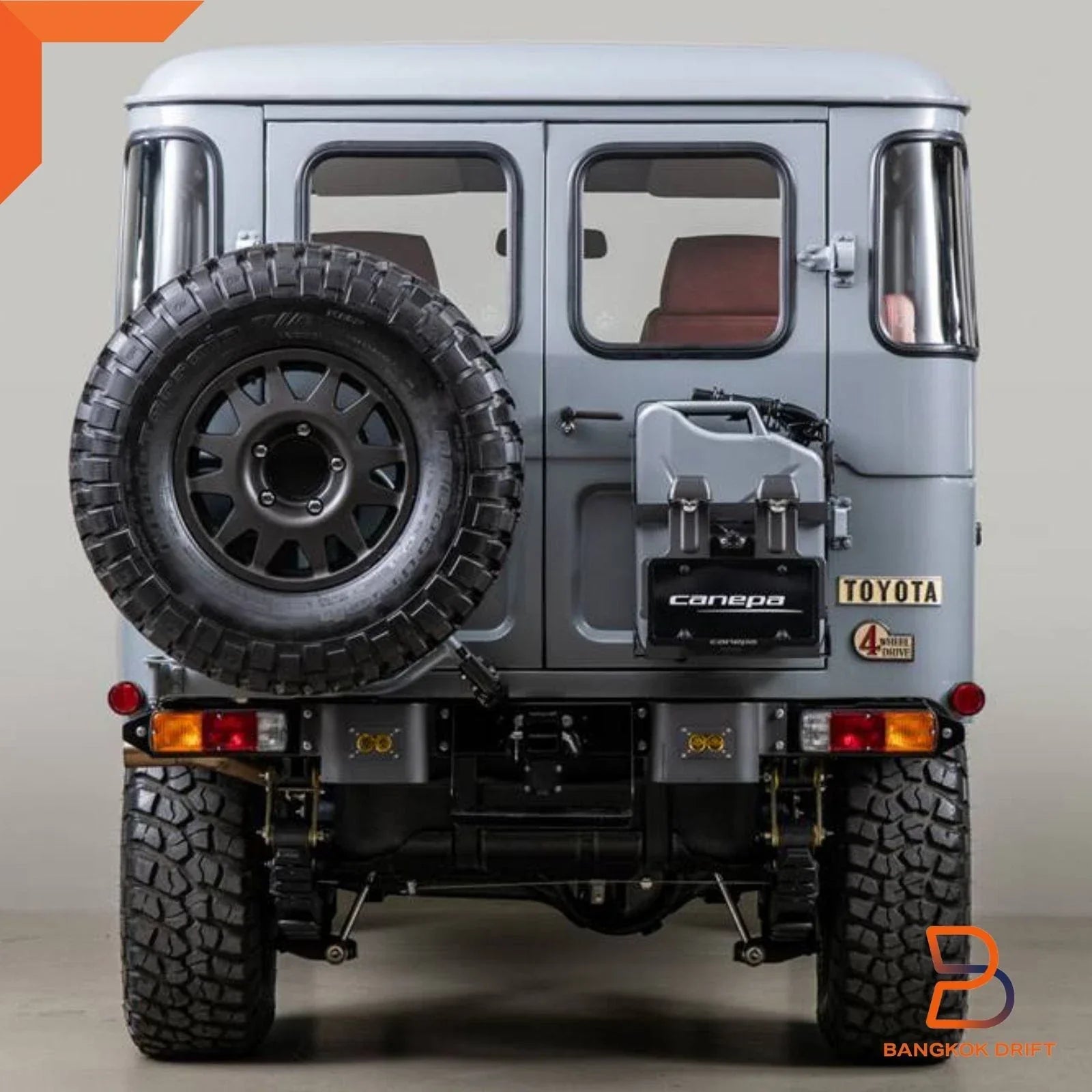 LH+RH Tail Lights for Toyota Land Cruiser FJ40 FJ45 HJ47 (1963-1986)