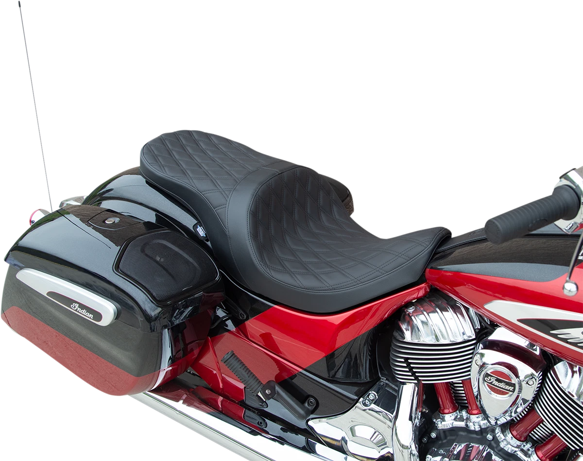 Low Profile Touring Seat for Harley-Davidson (2014–2023) - Double Diamond, Black Stitch