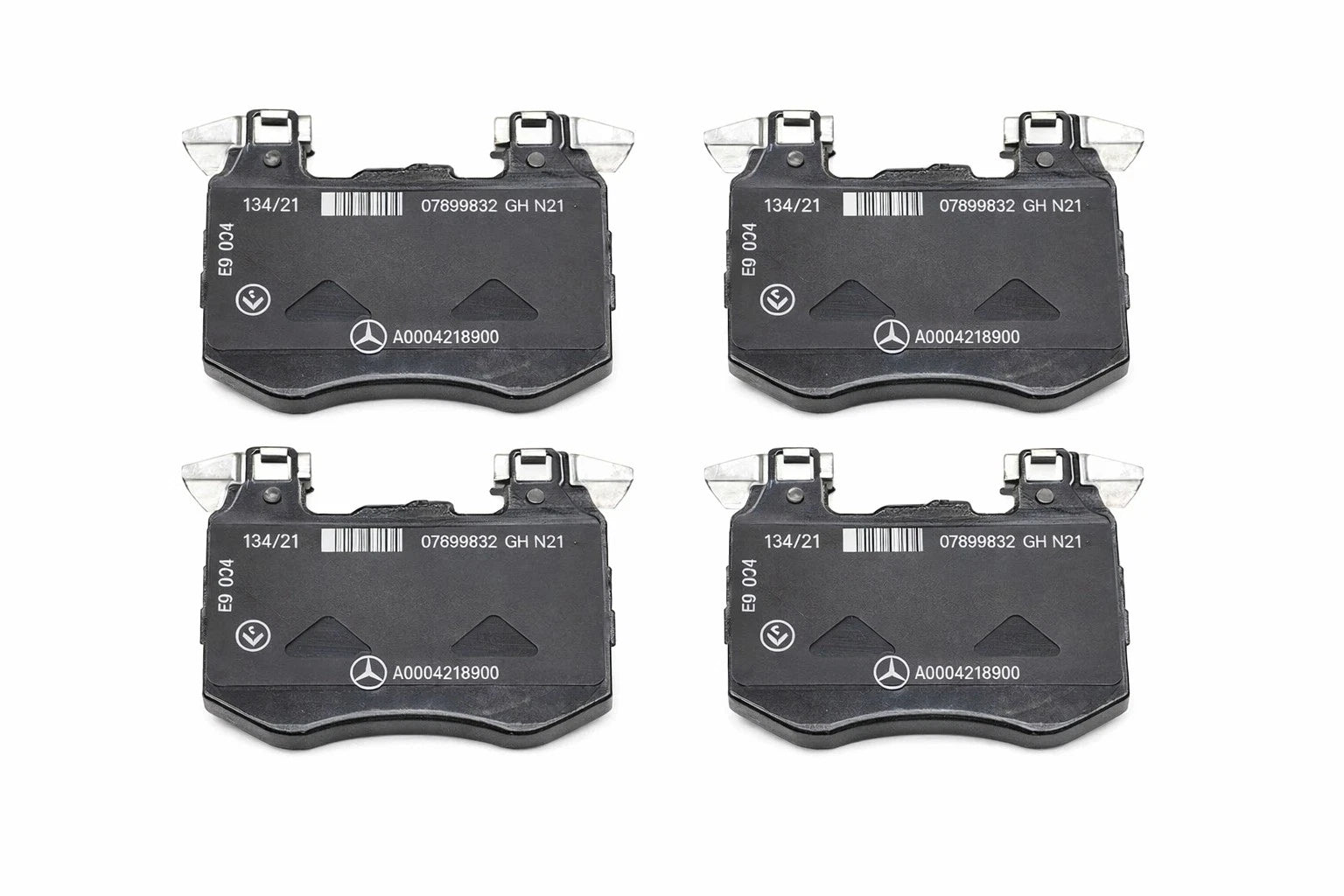 Set of 4 Front Disc Brake Pads for Mercedes-Benz GLC300 (2017–2023) 0004208103