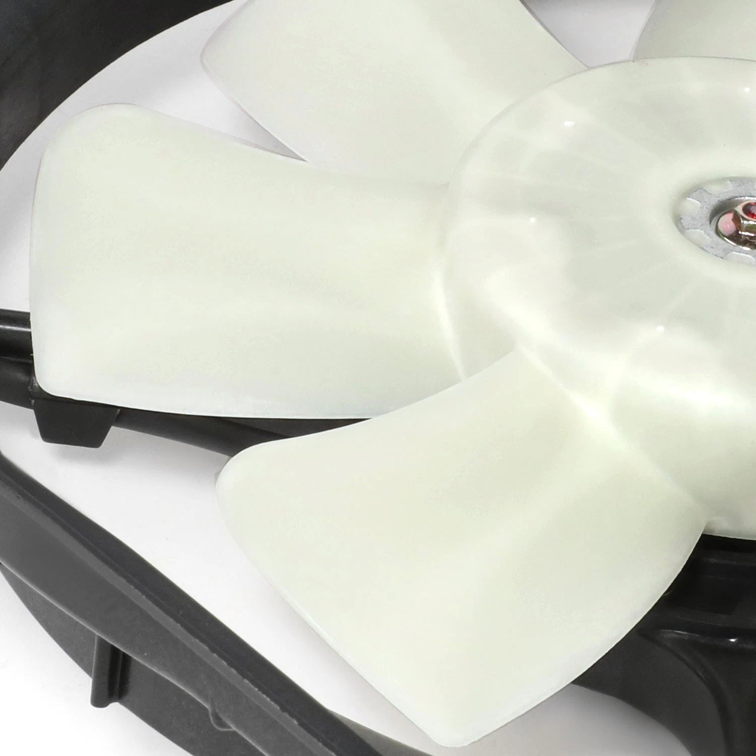 A/C Condenser Cooling Fan Assembly for Honda CR-V (2015–2016)