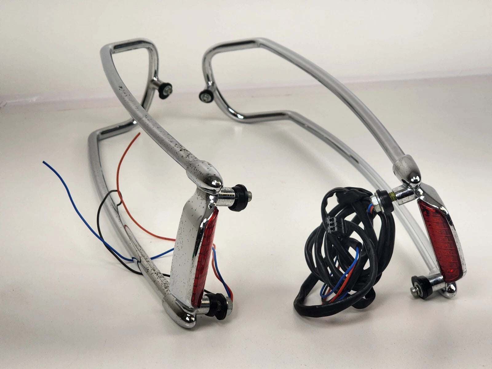 Set of 2 Air Wing Saddlebag Lid Top Rail Red LED Tail Lights for Harley (2014–2020)