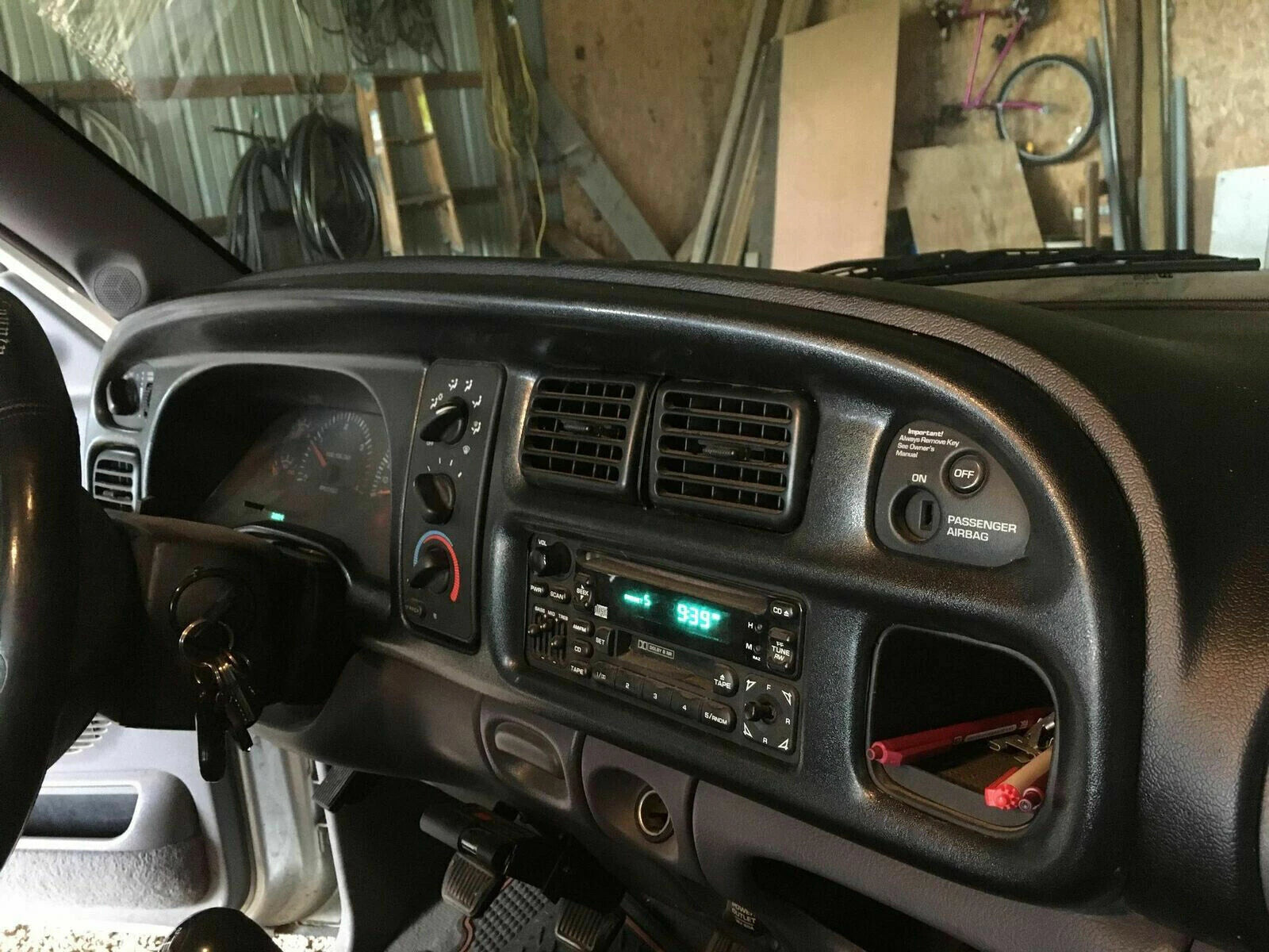 Instrument Panel Dash Gauge Bezel for Dodge Ram 1500 2500 3500 (1998–2002)