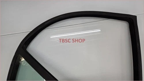 RH Rear Quarter Window Glass for Lincoln Continental (1995–2002)