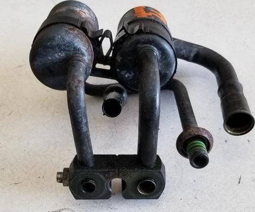 AC Compressor Manifold for Lincoln Continental (1998–2002)