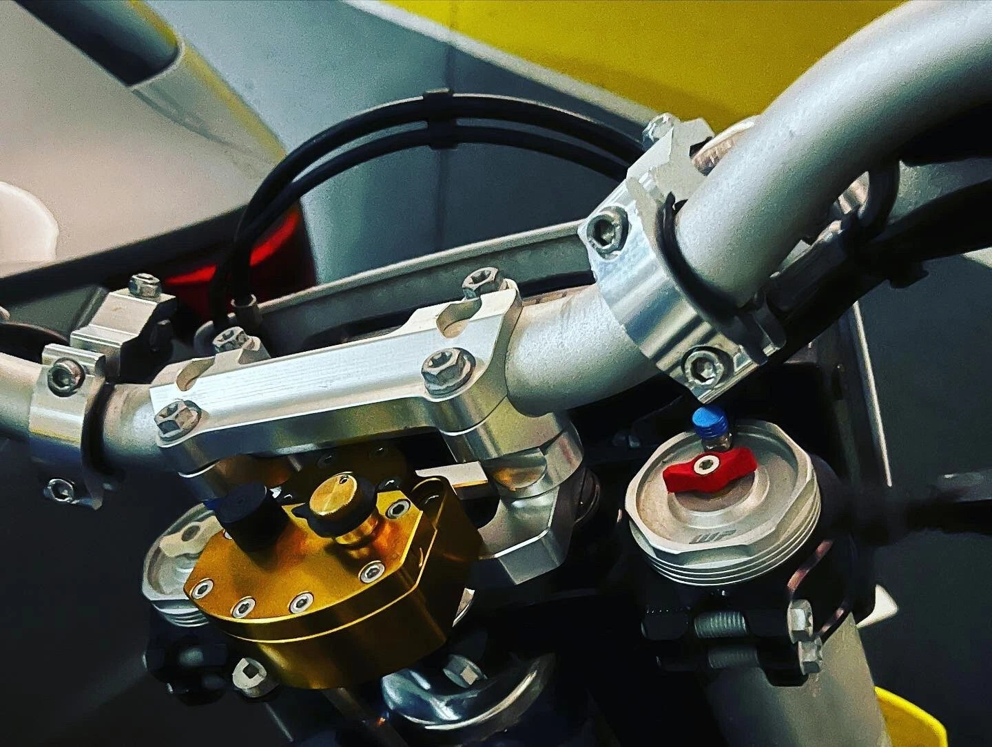 Steering Damper for Husqvarna 701 Enduro/Supermoto (2016–2023)