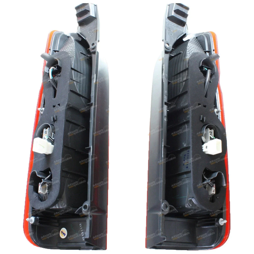 LH+RH Taillights Pair 2 x Toyota Hiace KDH TRH Commuter (2005–2015)