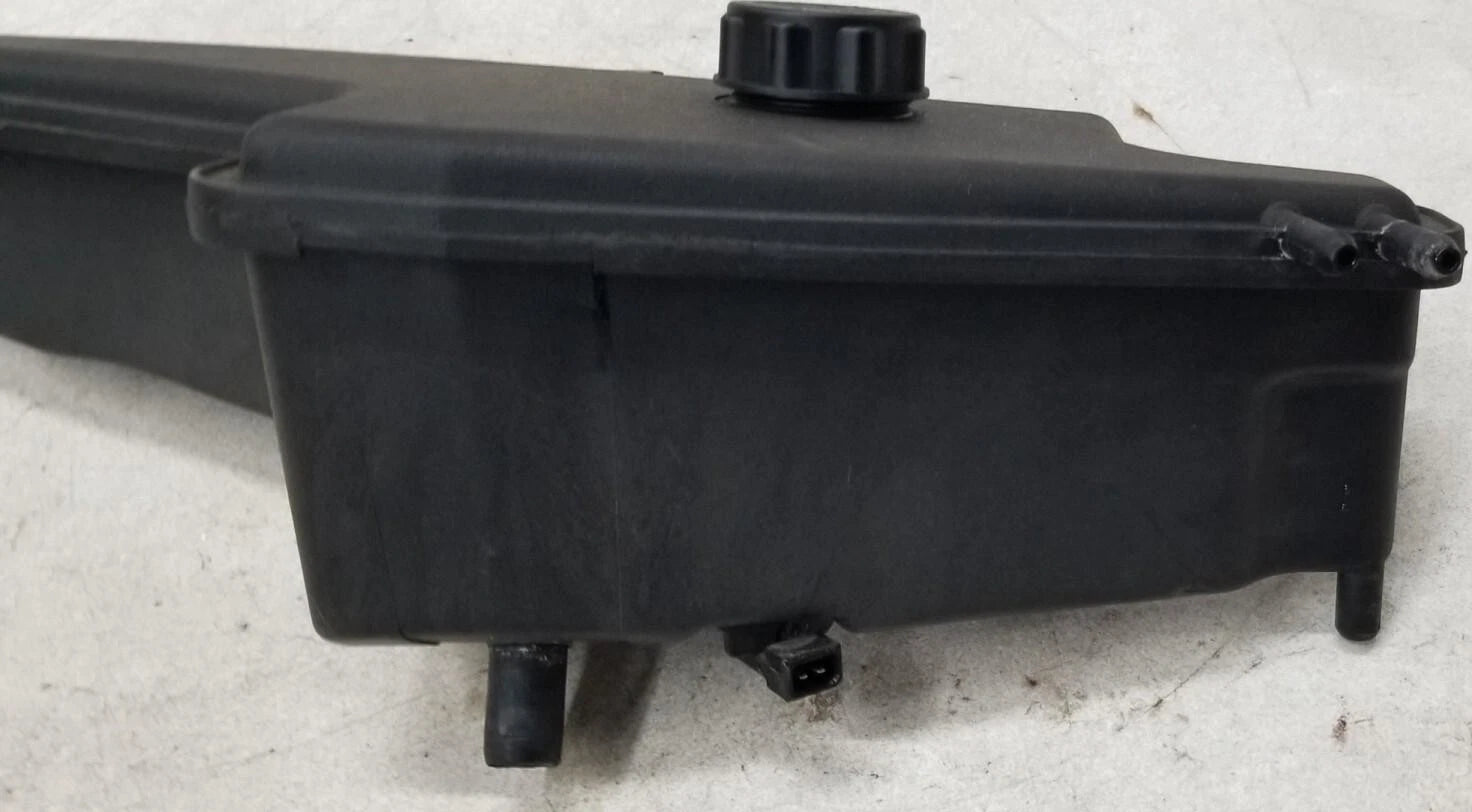 Coolant Reservoir Overflow Tank MNA4400A for Jaguar XJR XJ6 XJ12 (1995–1997)