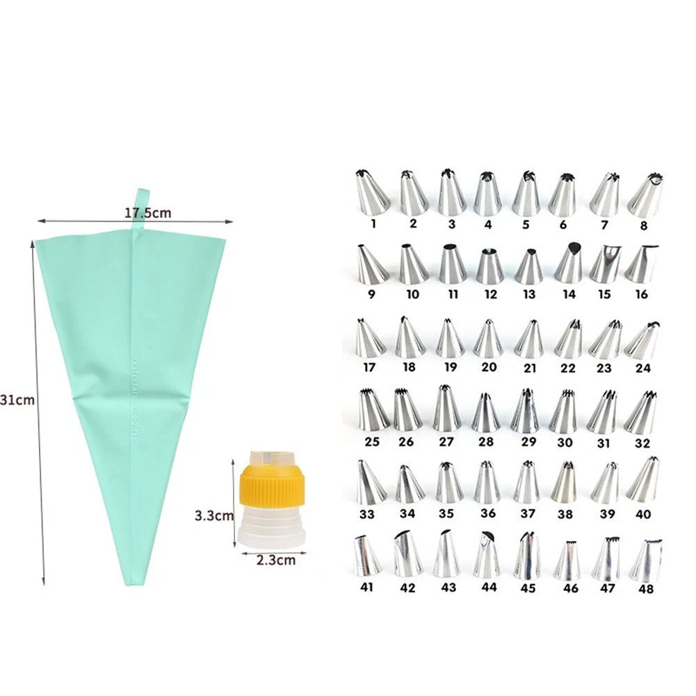 Set of 4 Decorative Baking Nozzles and Silicone Bags for Culinary Creations