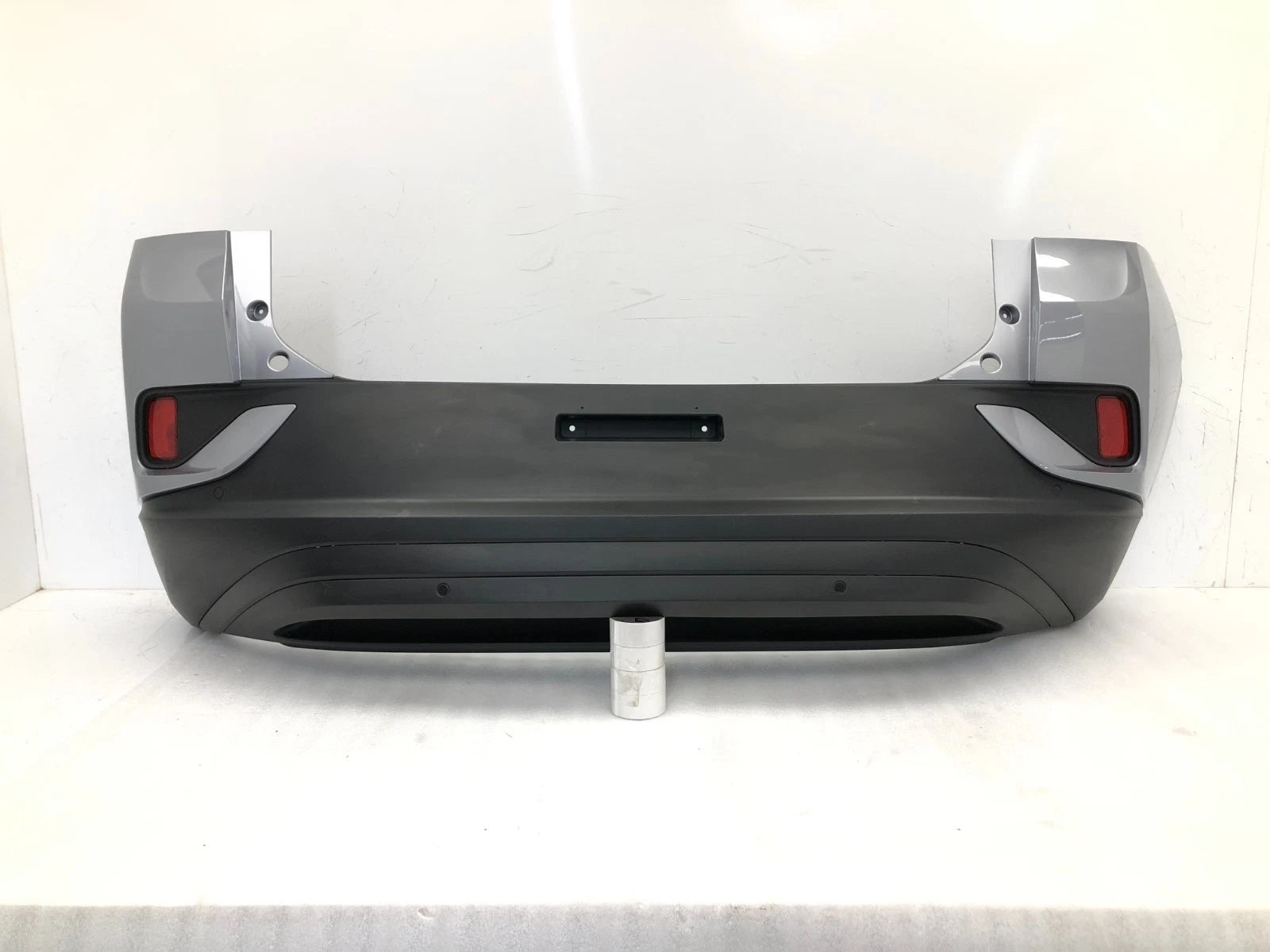 Rear Bumper for VW ID.4 (2021–2025) - Silver Mist #5