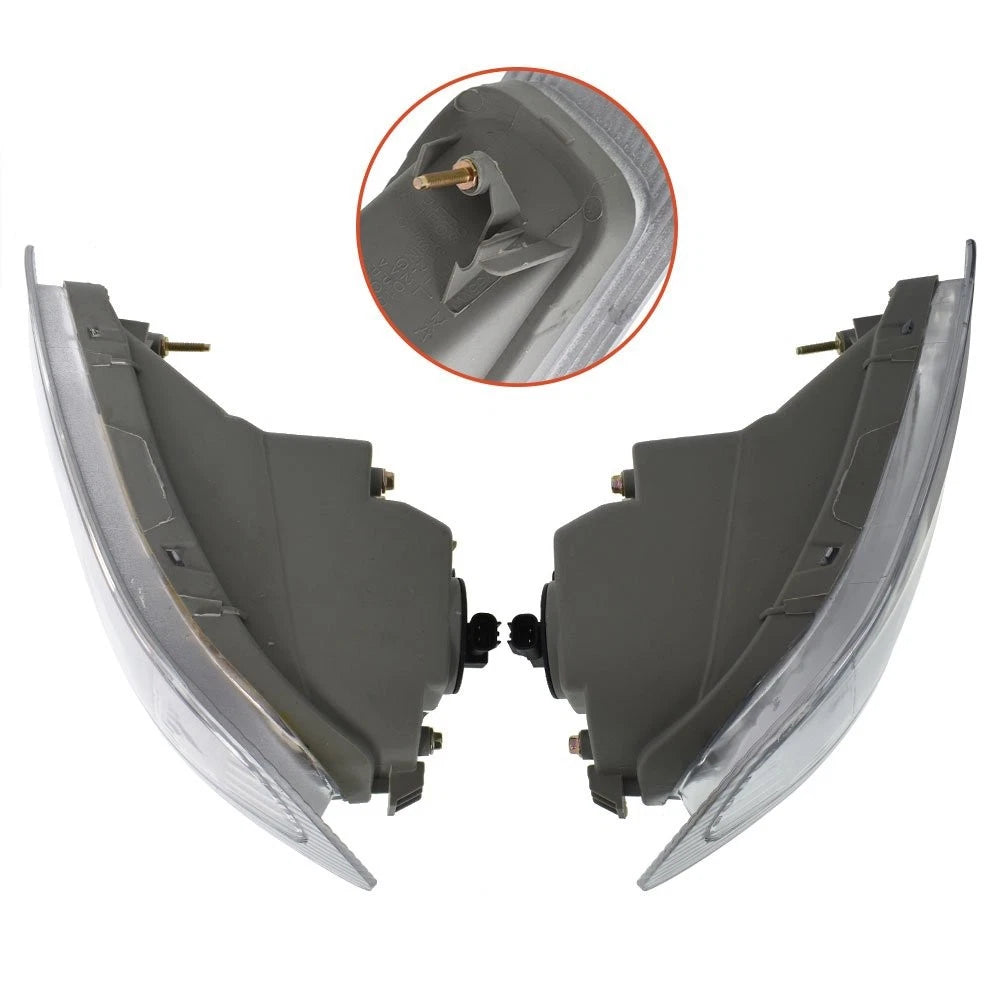 Front Fog Light Lamp for Toyota Sienna (2004–2005)