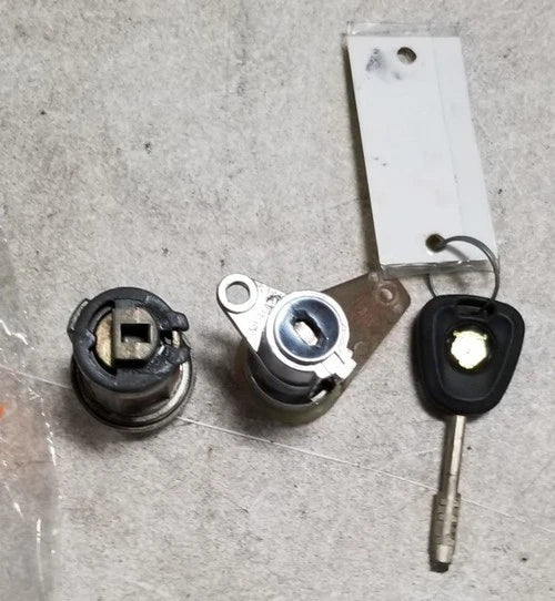 Ignition Door Lock for Jaguar XJ8 XK8 XJR XJ6 XJ12 (1995–2003)