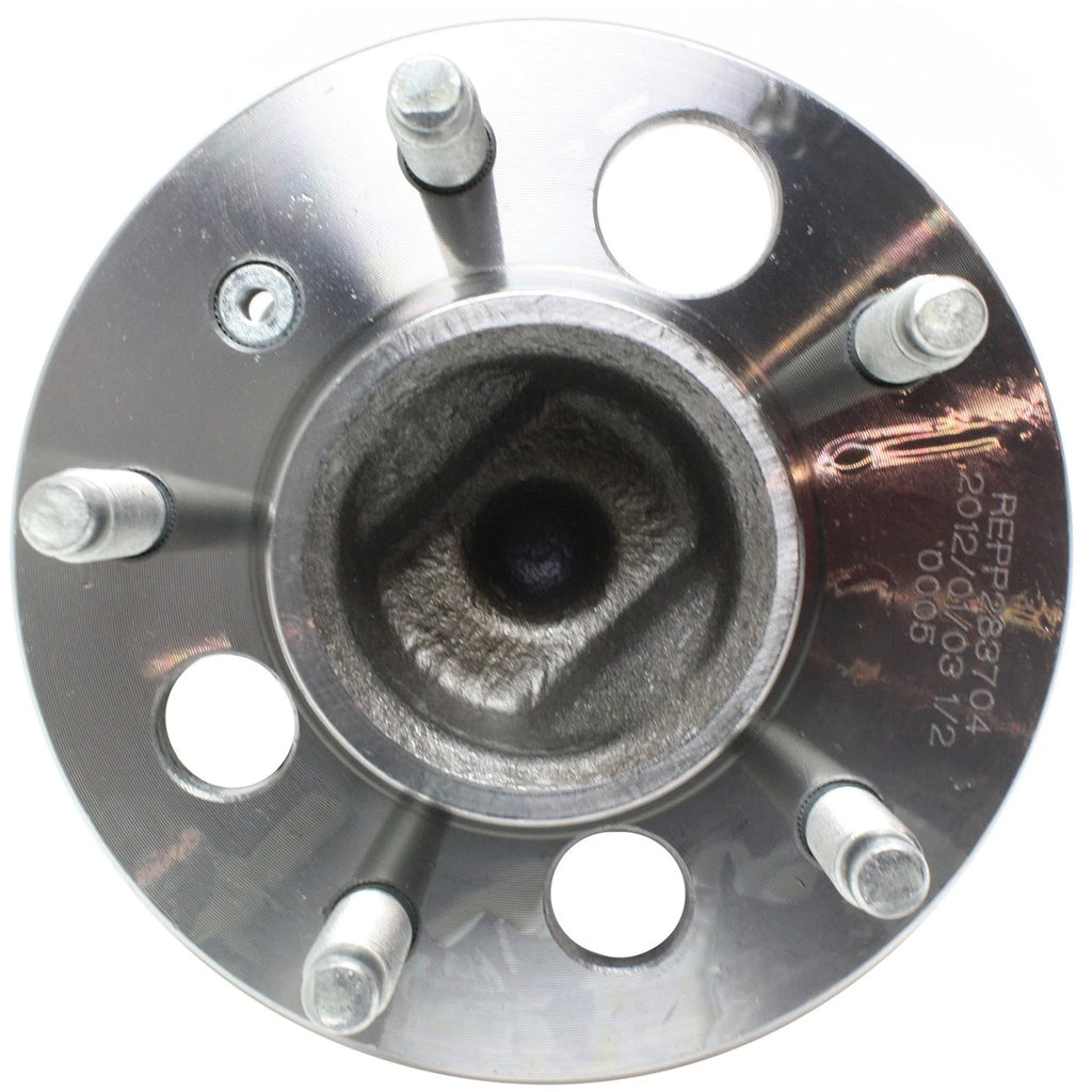 Wheel Hub for Chevrolet Impala (2000–2008) Rear Left or Right with Bearing