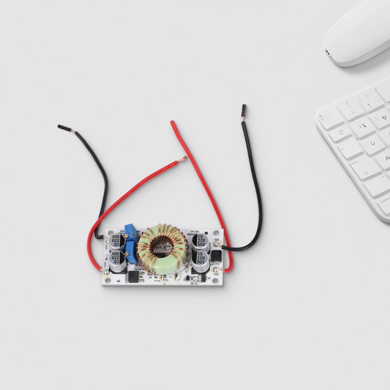 Boost Converter for Automotive Applications (Constant Current, Digital Output)
