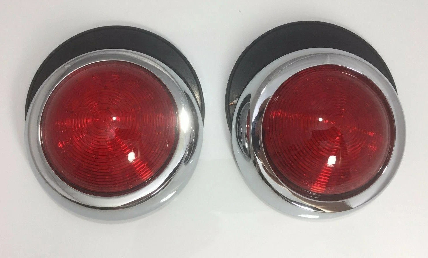Chrome Round Flush Fit LED Tail Lights with Pads for Pontiac (1950–1950)